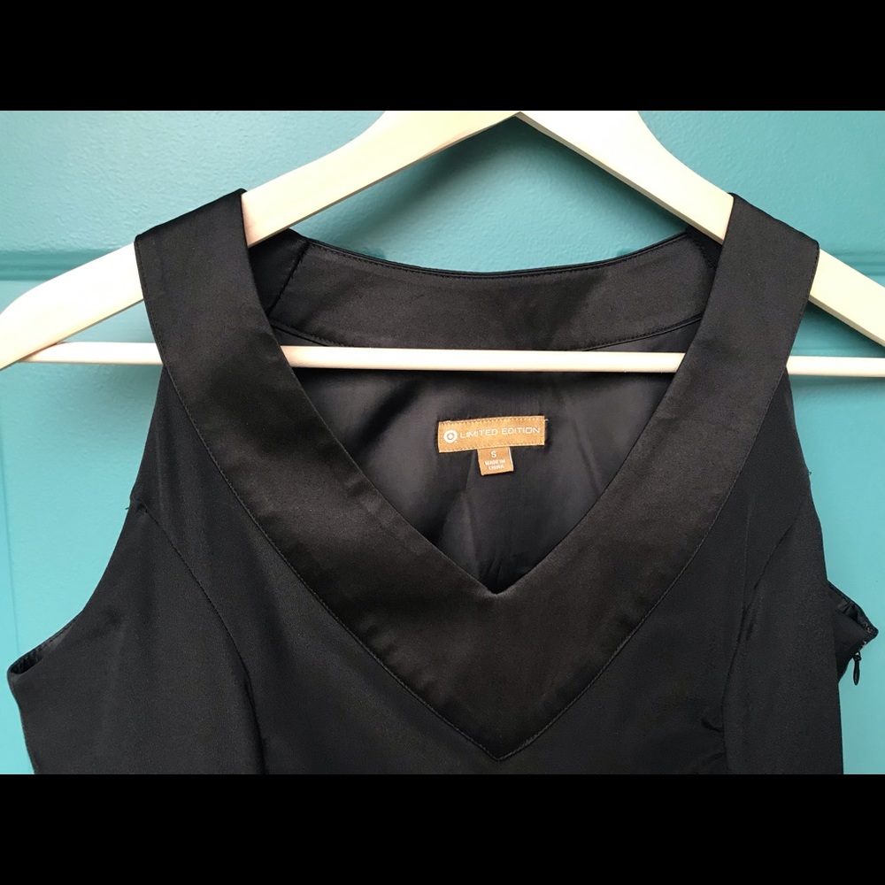 Women’s Holiday Dress - Picture 11 of 14